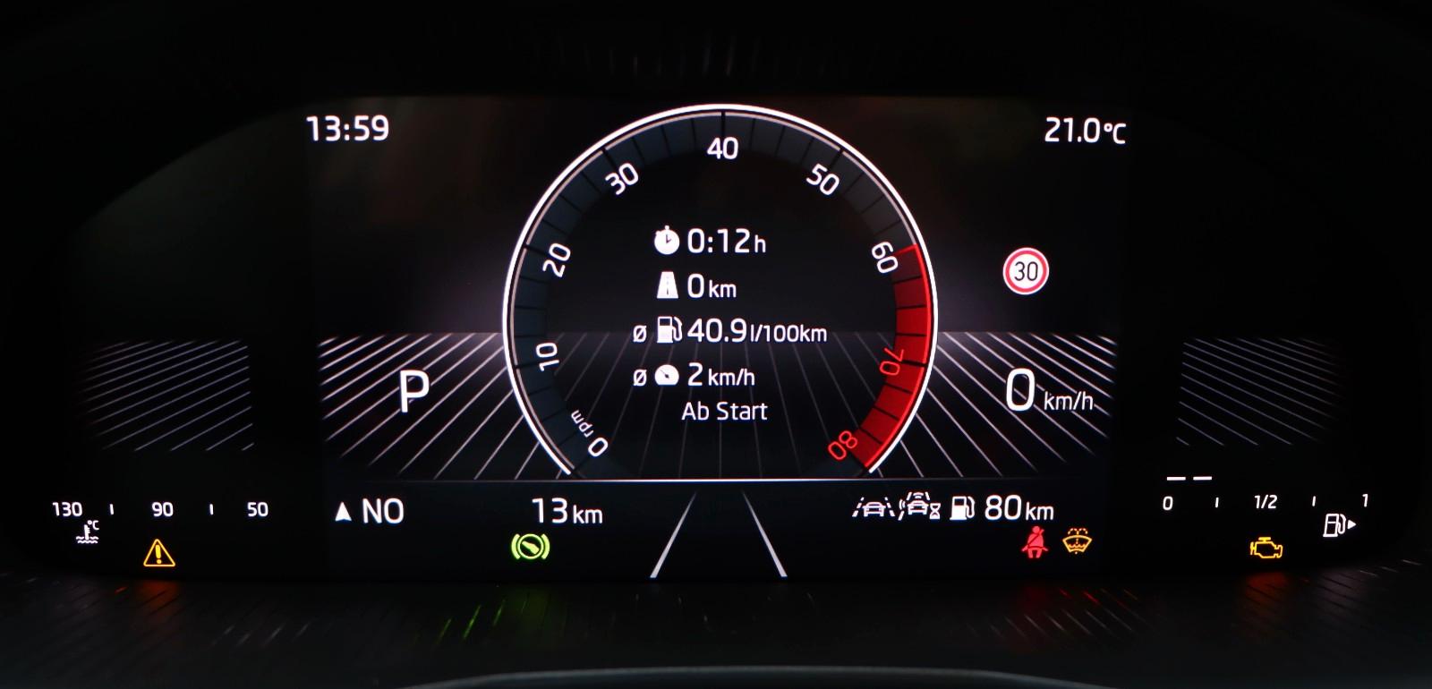 Skoda Scala 1.0 Essence DSG 116PS-AHK LED PDC Tempomat