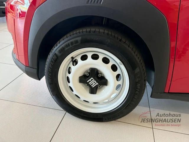 Fiat Grande Panda (RED)+PDC+Klima+CarPlay+LED Digitales Cockpit LED