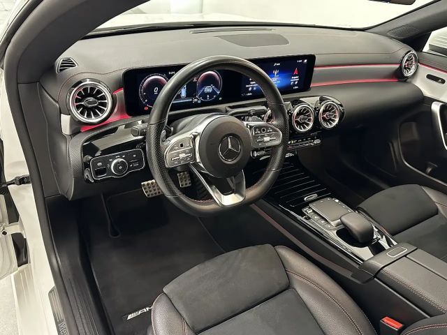 Mercedes-Benz CLA 180 AMG Line Shooting Brake