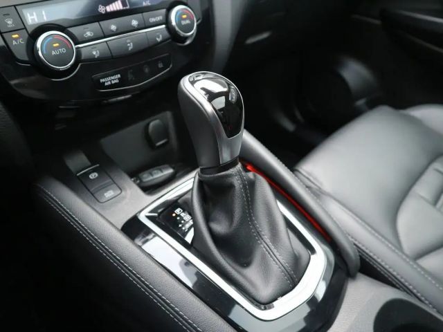 Nissan Qashqai Akari *2.HD/DCT/PANO/360°/LEDER/NAV/LED*