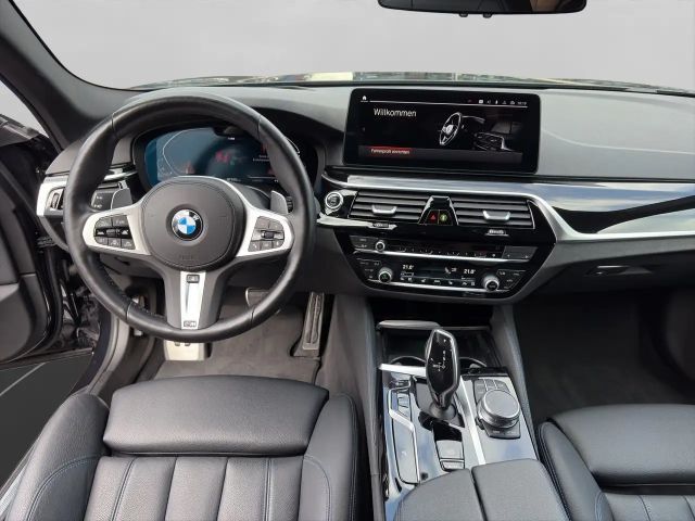 BMW 530 530d M-Sport Sedan xDrive