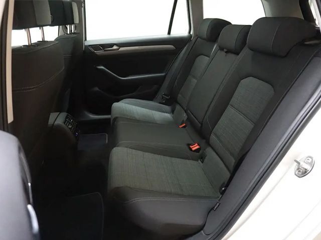 Volkswagen Passat 2.0 TDI Business DSG