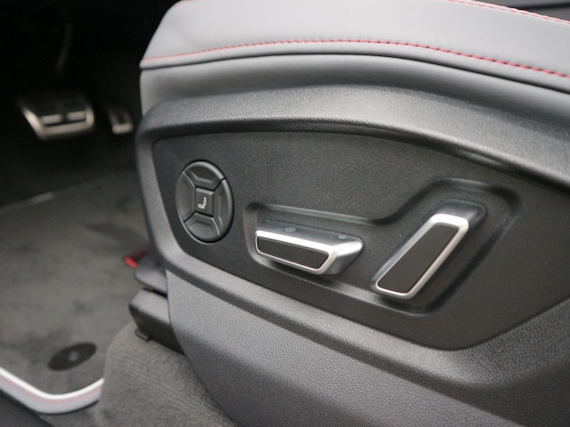 Audi RS Q8 Performance Quattro