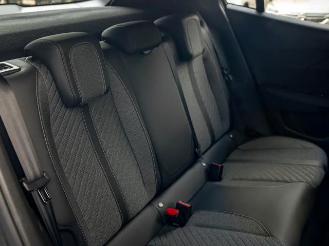 Peugeot 2008 100 PK MT6 | 360° Camera | Keyless | Dodehoekde...