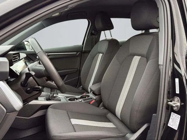 Audi A3 30 TFSI Sedan