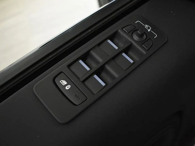 Land Rover Discovery Sport AWD S