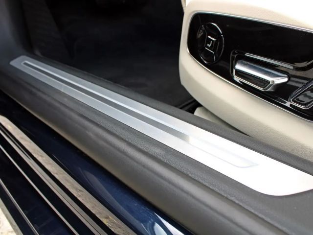 Audi A8 Quattro S-Line