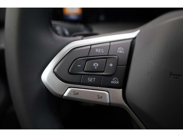 Volkswagen Golf 1.5 eTSI