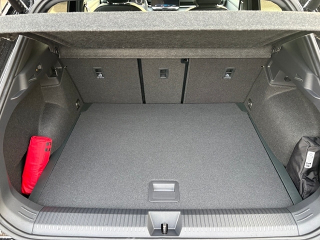 Volkswagen T-Roc 1.5 eTSI DSG R-Line