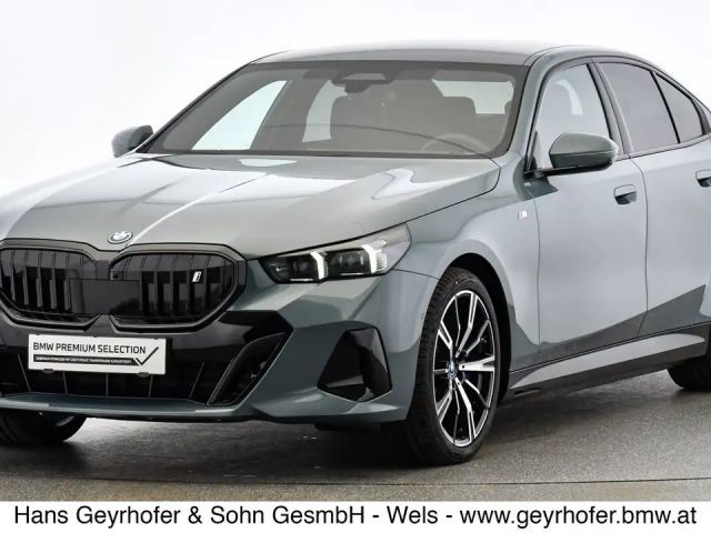 BMW i5 Sedan
