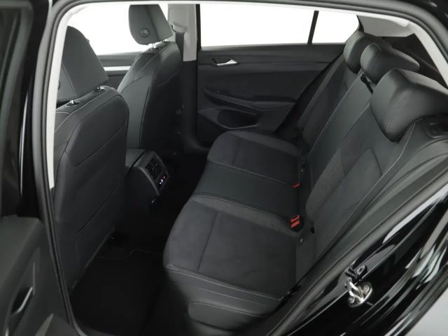 Volkswagen Golf DSG Style eHybrid