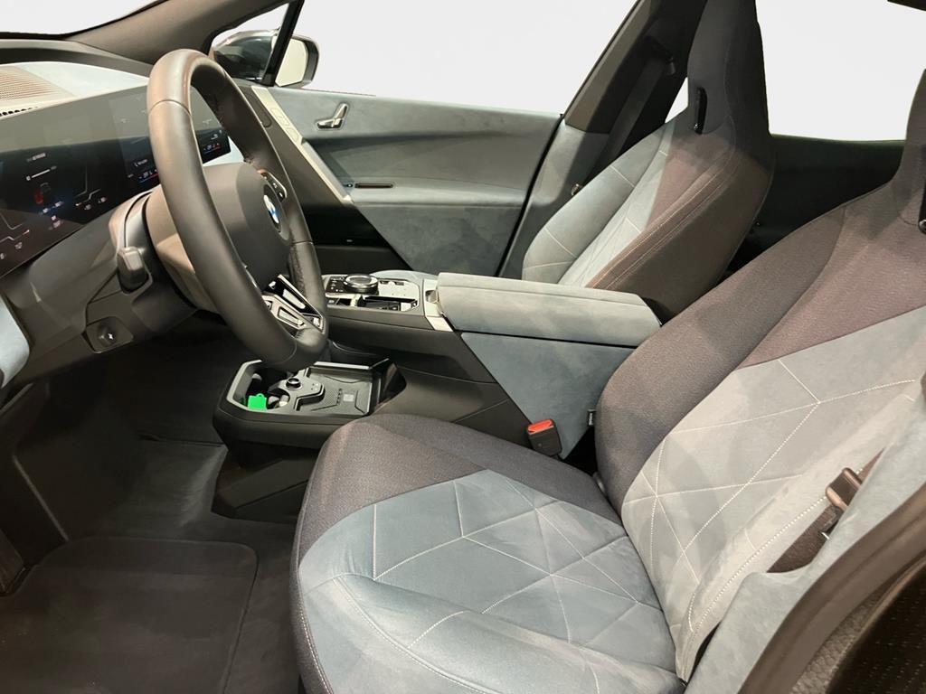 BMW iX xDrive40