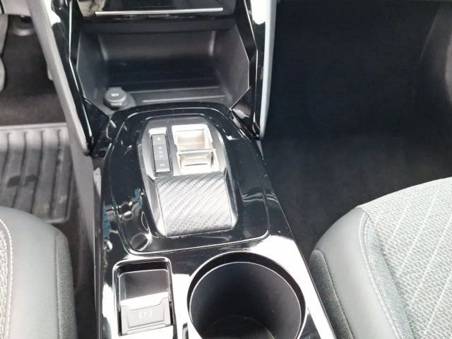 Peugeot 2008 Allure Pack EAT8 PureTech