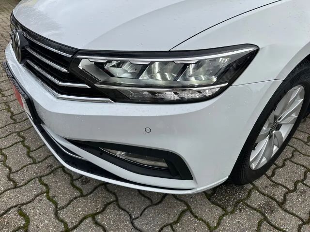 Volkswagen Passat Business DSG Variant
