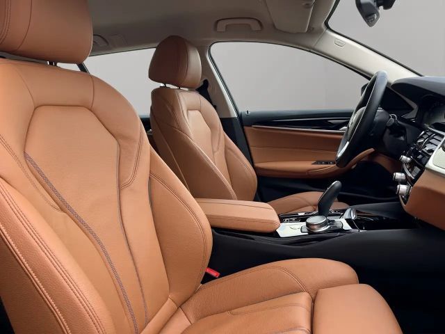 BMW 530 530e Touring