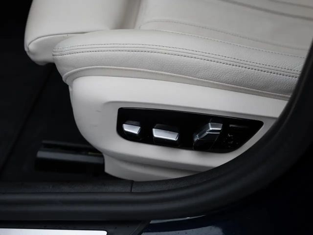 BMW 530 530d Luxury Line Touring xDrive