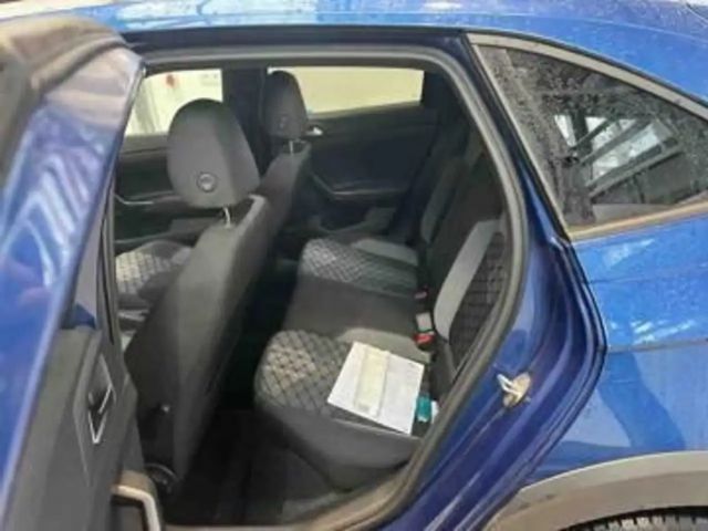 Volkswagen Taigo 1.5 TSI DSG R-Line