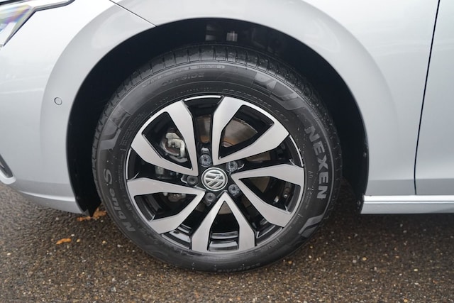 Volkswagen Golf 1.5 eTSI Golf VIII