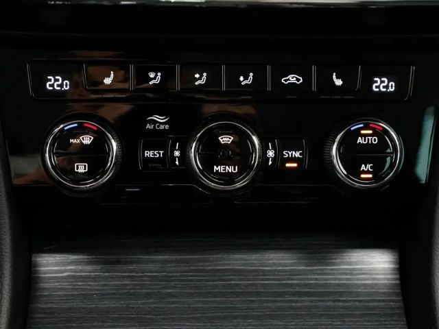 Skoda Superb 2.0 TDI Combi