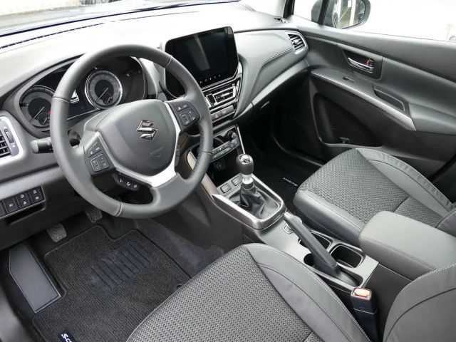 Suzuki S-Cross Hybrid