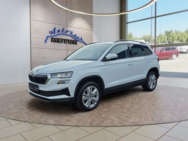 Skoda Karoq 1,0TSI 115PS Navi/LED/ACC/Kamera/Winterp.    **