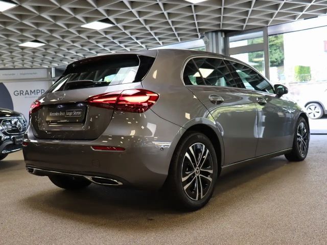 Mercedes-Benz A 180 Progressive