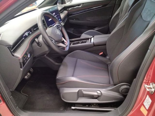 Volkswagen ID.7 340PS NP.76T ACC.5J-G.WÄRMEPUMPE.AHK.AREA-VIEW.NAVI.HUD.LED.DCC.APP-C