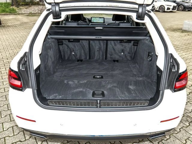 BMW 540 540d Luxury Line Touring xDrive