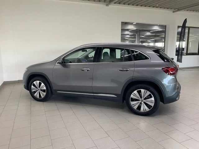 Mercedes-Benz EQA 300 4MATIC Progressive