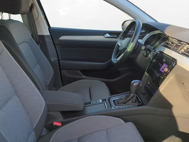 Volkswagen Passat 1.5 TSI Business Variant