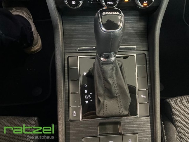 Skoda Superb 2.0 TDI Combi Style Style