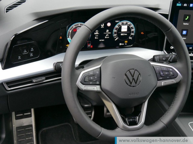 Volkswagen Golf 1.5 eTSI DSG