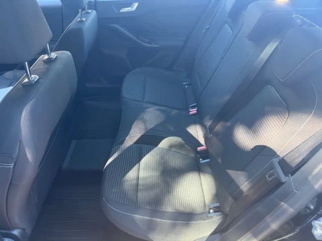 Ford Focus Titanium Wagon