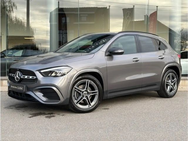 Mercedes-Benz GLA 180 AMG Line