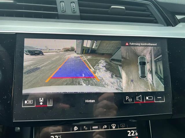 Audi Q8 e-tron 55 Business Quattro