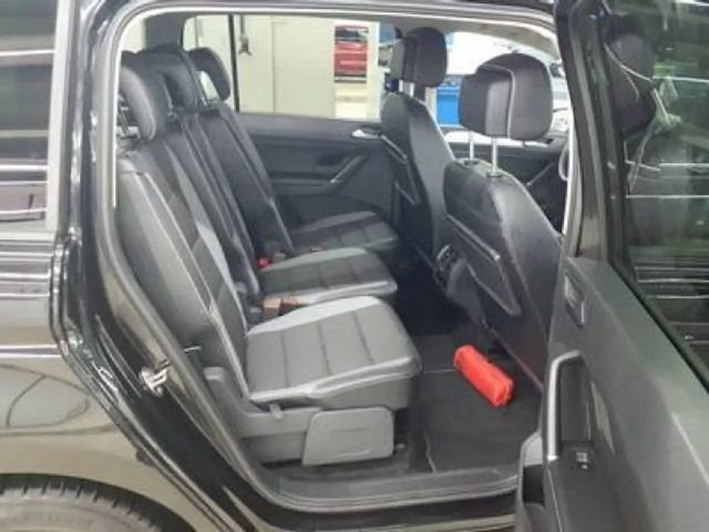 Volkswagen Touran 1.5 TSI