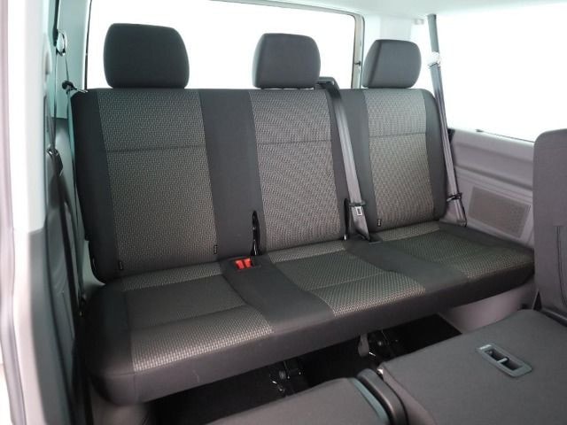 Volkswagen Caravelle 2.0 TDI T6