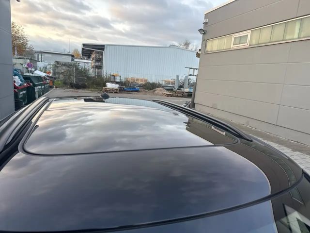 MINI Cooper Cooper Aut. Essential Trim Head-Up HiFi LED Pano