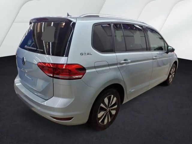 Volkswagen Touran 1.5 TSI DSG