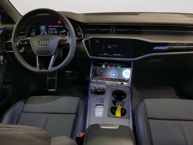 Audi A6 Avant Quattro S-Tronic