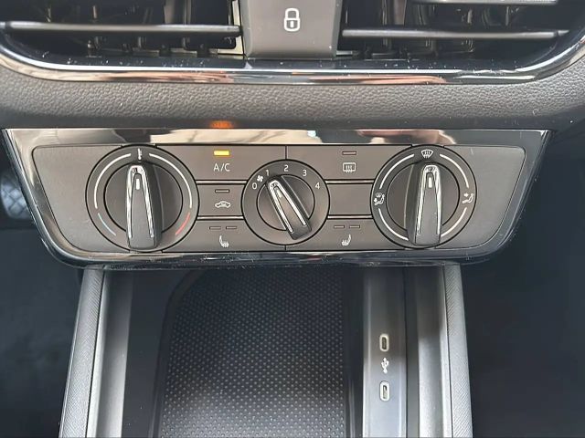 Skoda Scala Essence TSI