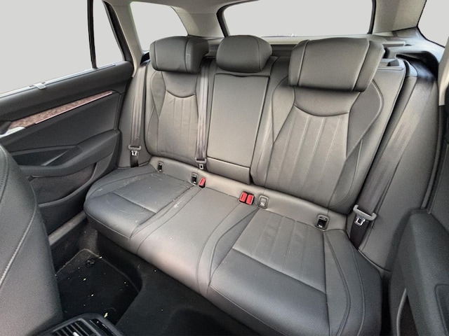 Skoda Superb Combi iV