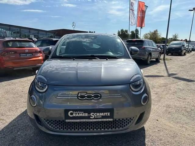 Fiat 500e Elektro 500e 42kWh Style und Komfort-Paket