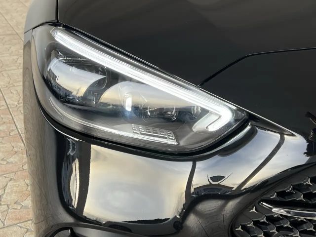 Mercedes-Benz C 180 AMG Line Sedan