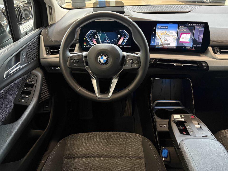 BMW 220 220i Active Tourer