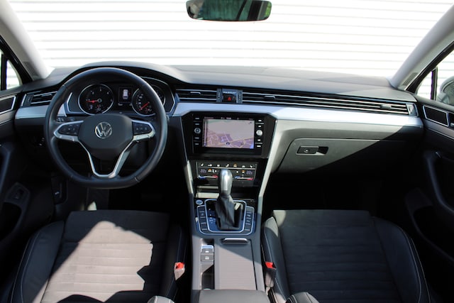Volkswagen Passat 2.0 TDI IQ.Drive Variant