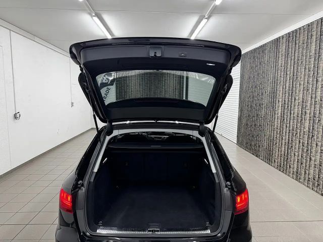 Audi A4 40 TFSI Avant S-Line S-Tronic