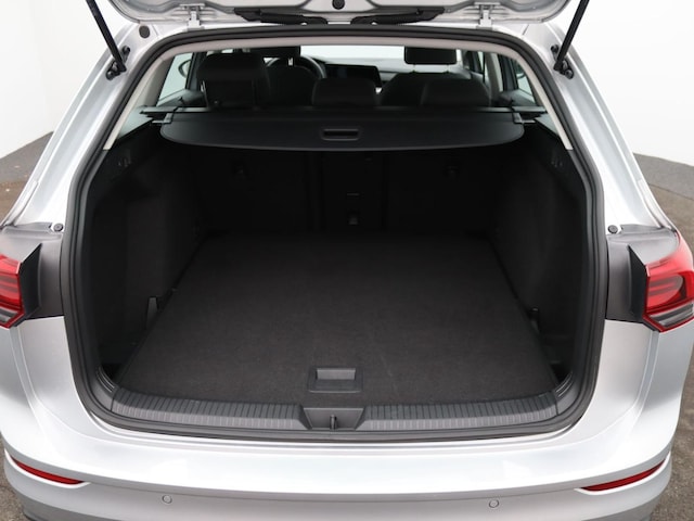 Volkswagen Golf 1.5 eTSI DSG Life Variant