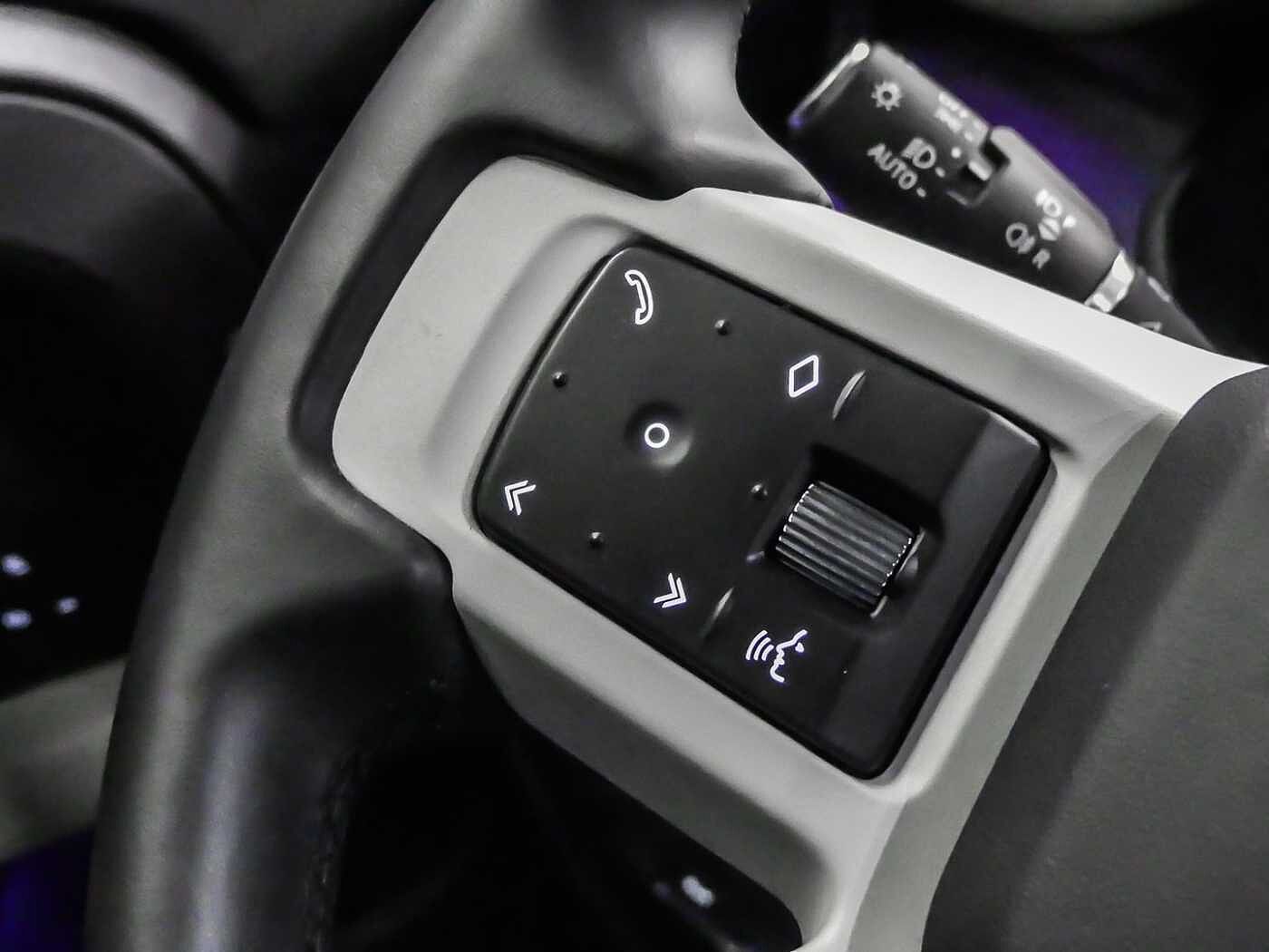 Land Rover Defender 110 Dynamic SE