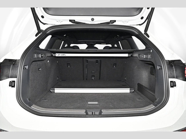 Volkswagen Passat 2.0 TDI DSG R-Line Variant